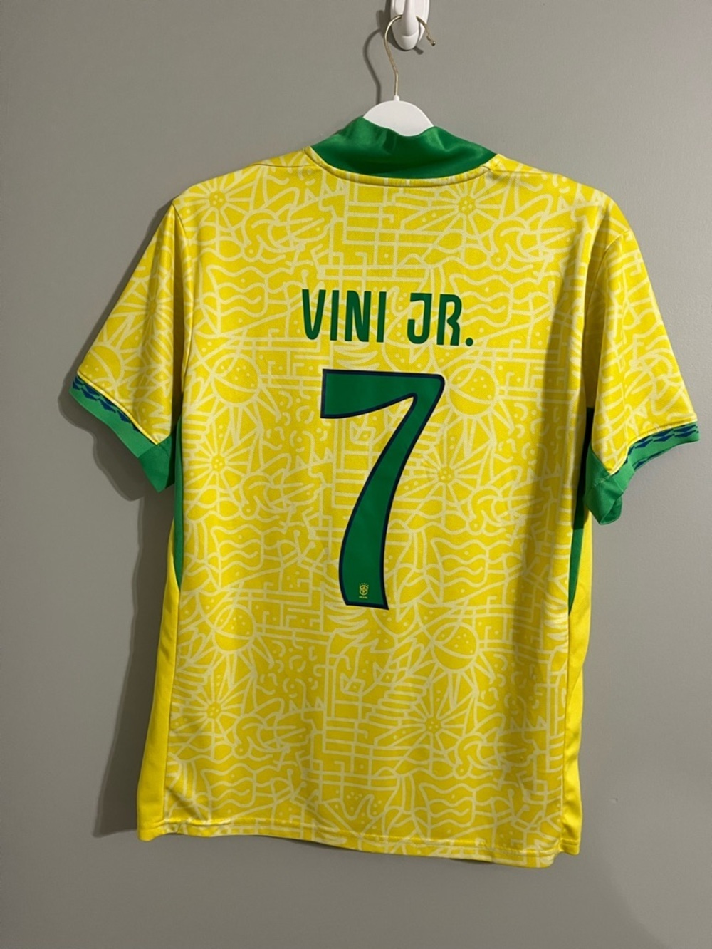 Brazil National Team #7 Soccer Jersey - Picture 2 of 10